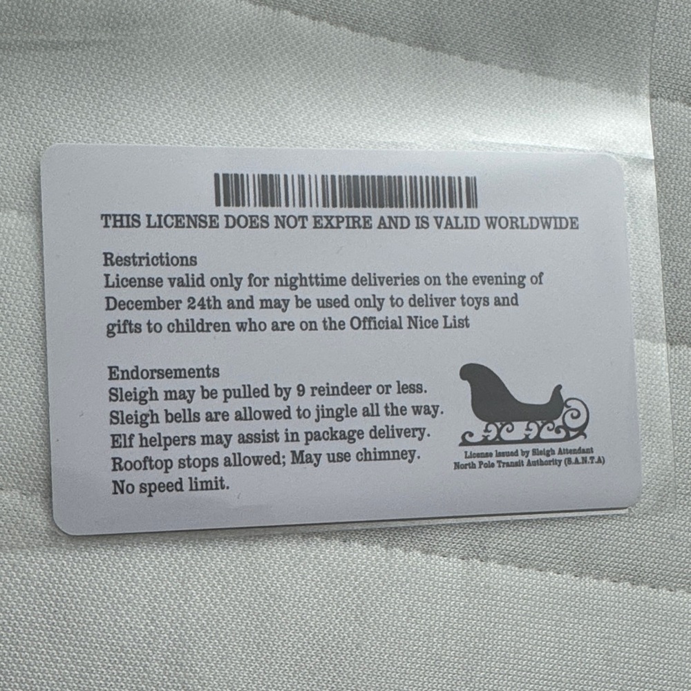 🎅🏻Santa Claus Lost Sleigh Flying Drivers License NEW🎄 - Picture 3 of 3